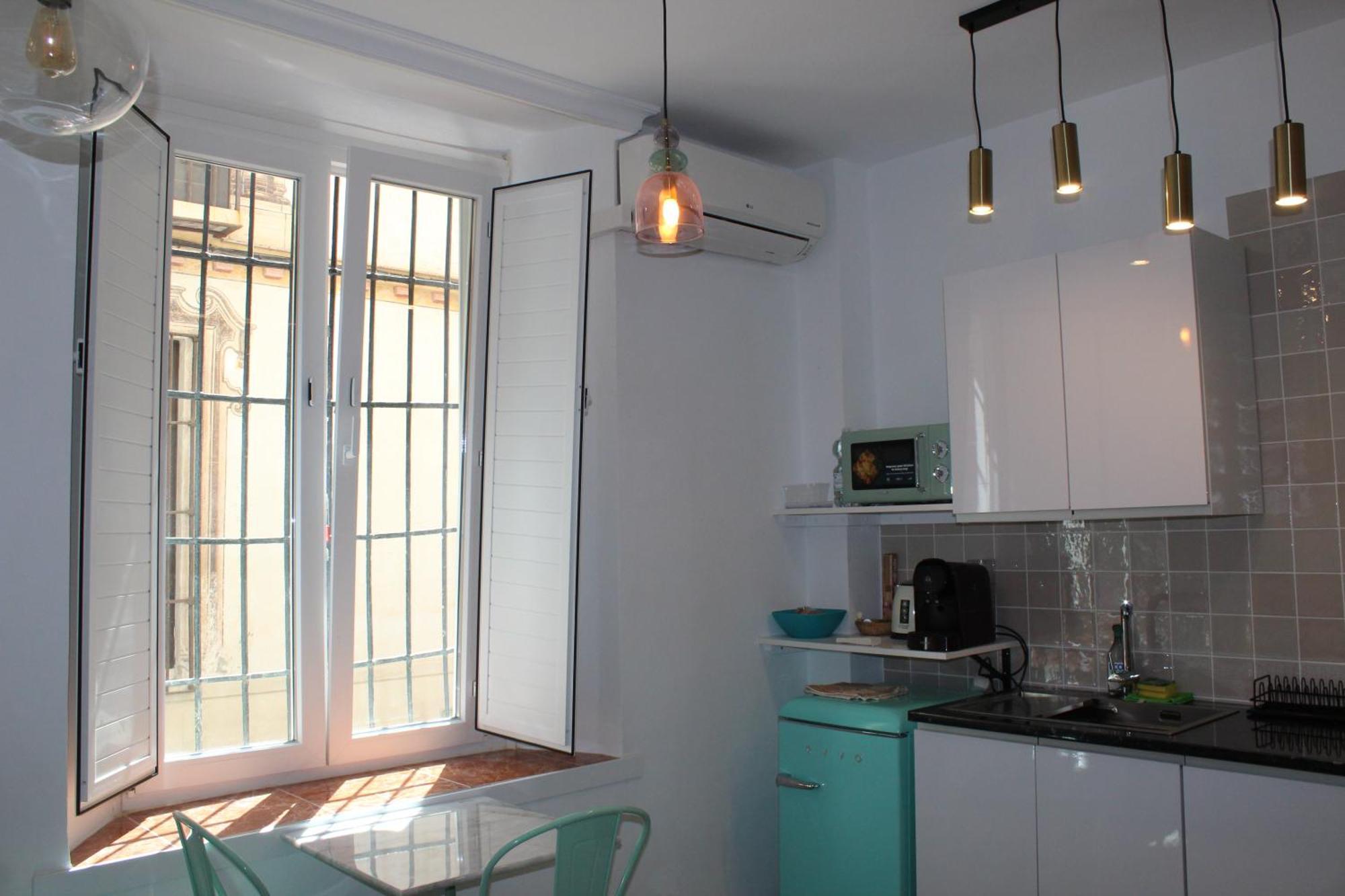 Iyourbasics Lovely Studio Hinestrosa 23 Free Wifi&Ac Málaga Esterno foto